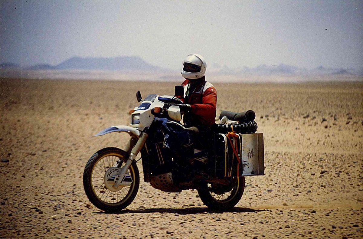 Seb and his Suzuki DR600 Djebel: the idle the AI mechanic fixed in one evening