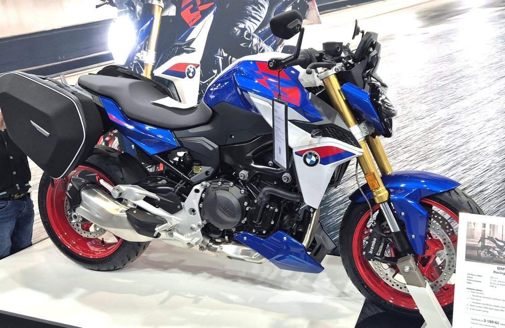 BMW F 900 R