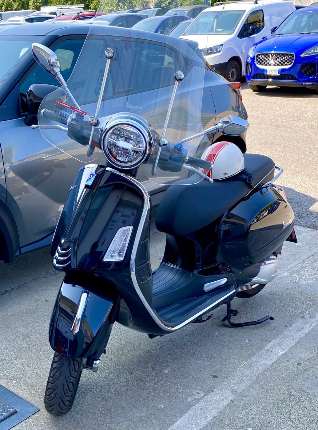 Vespa GTS 300